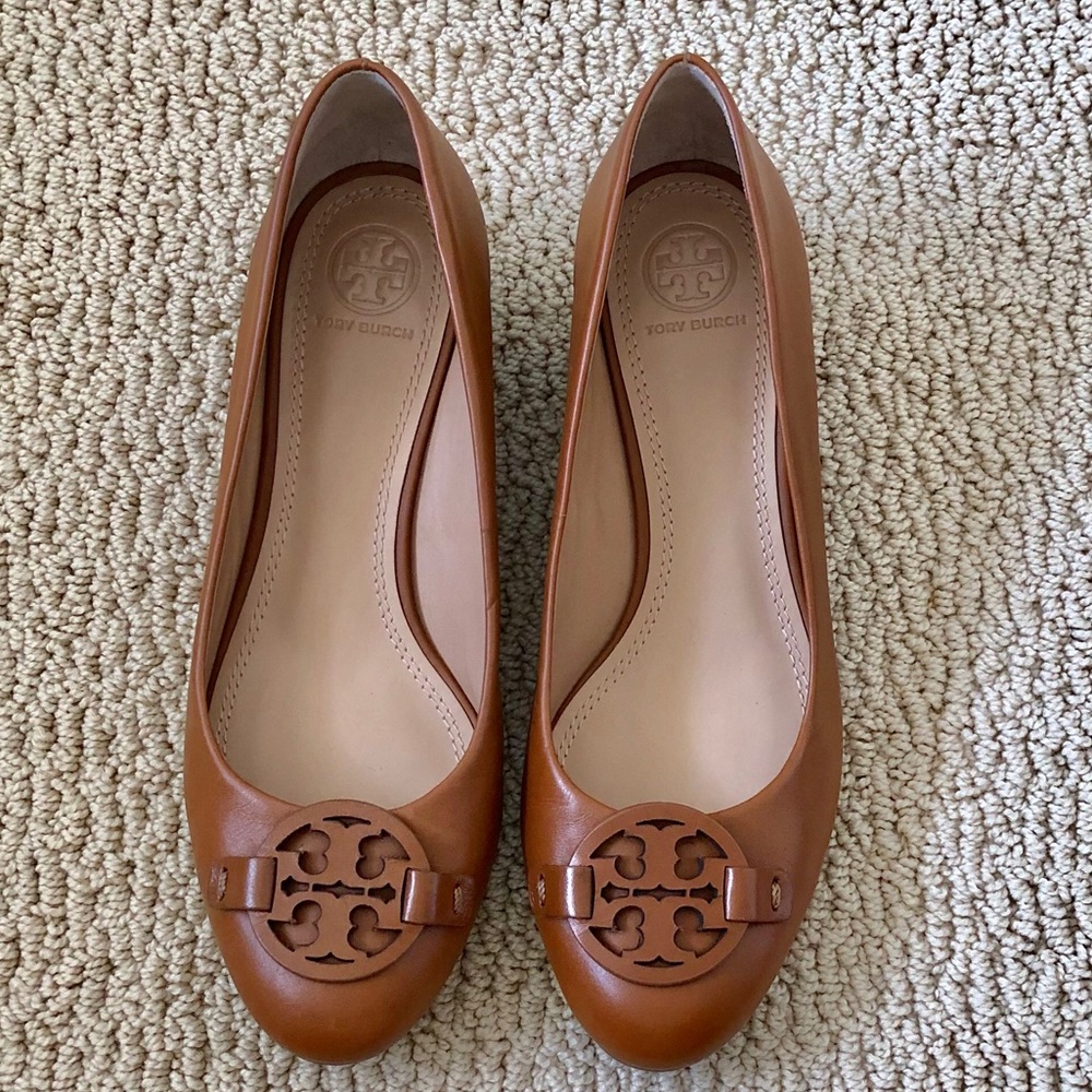Tory Burch Miller 33MM Wedge Nappa Tan Size 7.5